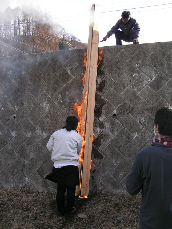 Yakisugi process in Japan. Photograph by Erin Tompkins
https://www.flickr.com/photos/sumikaproject/3400473493/